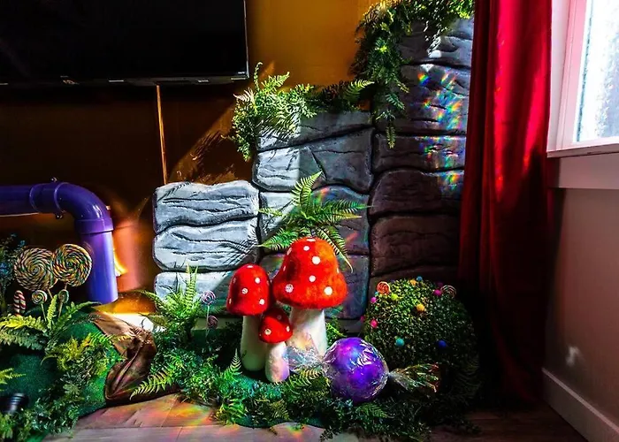 Famous Willy Wonka Themed Holiday home *