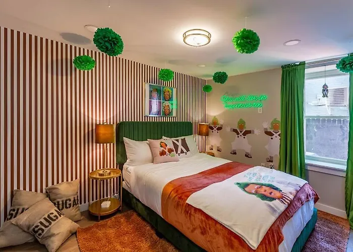 Famous Willy Wonka Themed Holiday home Pittsburgh