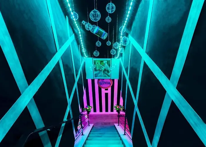 Holiday home Famous Willy Wonka Themed *